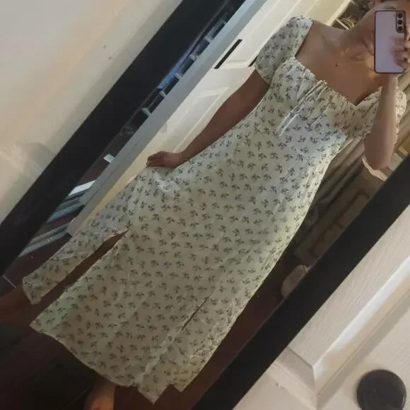 Rihoas Short Sleeve Floral Ruched Midi Dress in Size Small - Picture 7 of 8